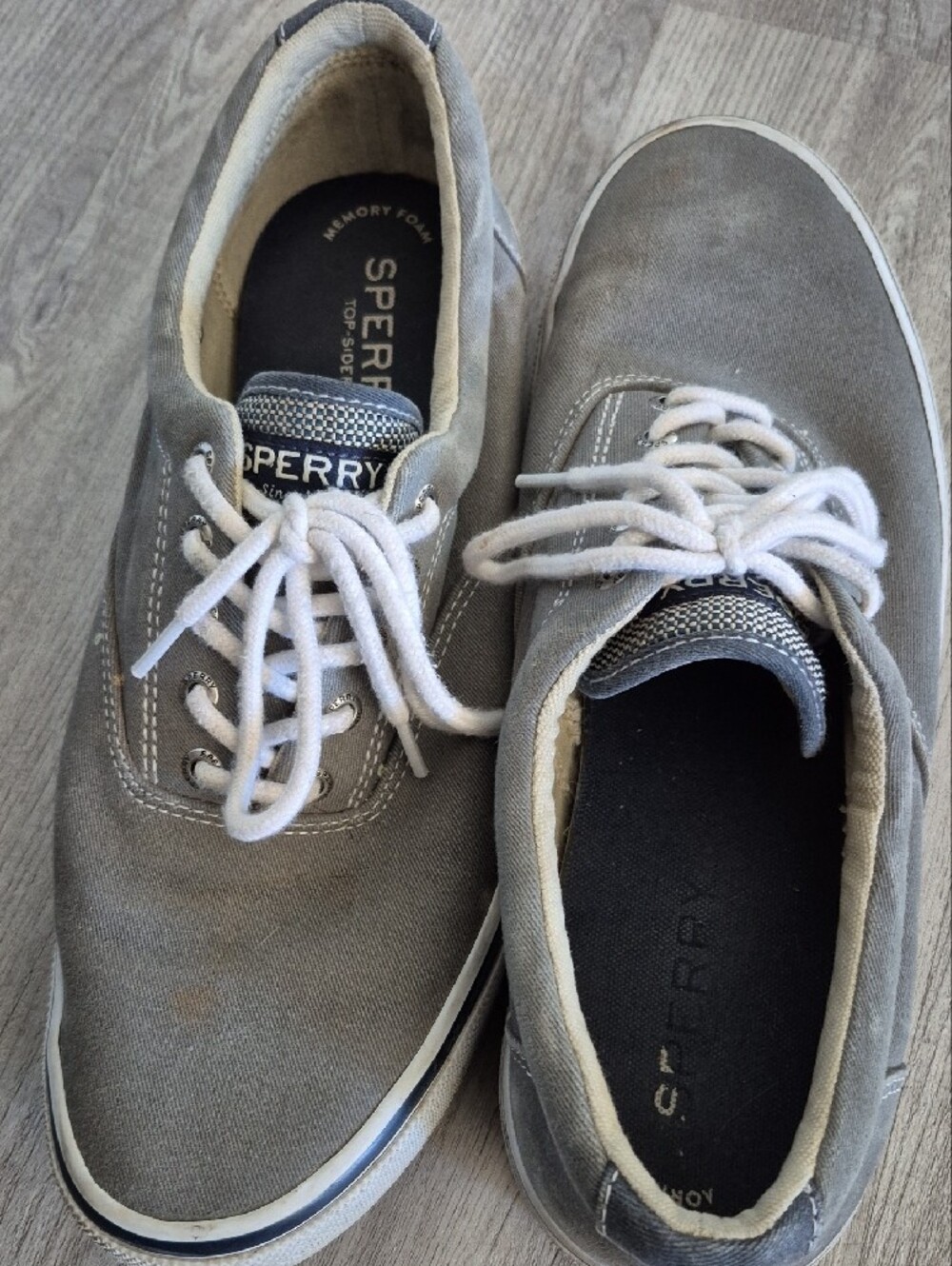 Sperry Men's Gray Canvas Boat Shoes with White Laces - Picture 9 of 11